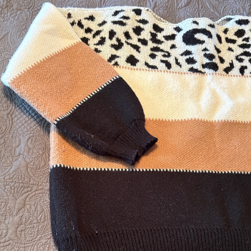 Sweater - Picture 3 of 3